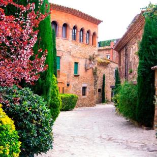 VILLAGES MÉDIÉVAUX DE LA COSTA BRAVA