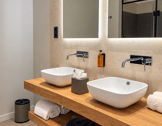 Garden suite room
